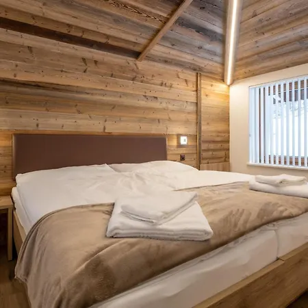 Daire Haus Alpenrose By Interhome Saas-Almagell